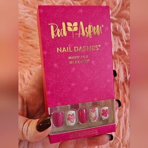 Red Aspen Hibiscus Haven,  Haisley Nail Dashes